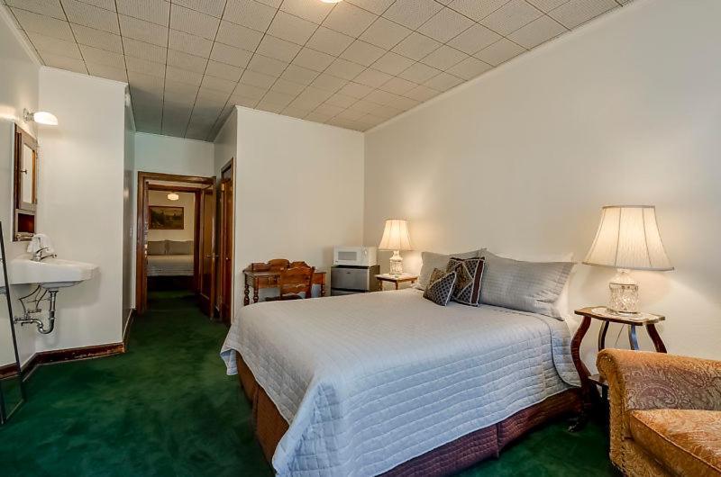 Ryan Hotel Wallace Εξωτερικό φωτογραφία