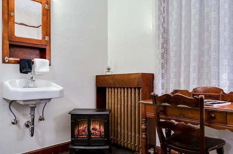 Ryan Hotel Wallace Εξωτερικό φωτογραφία